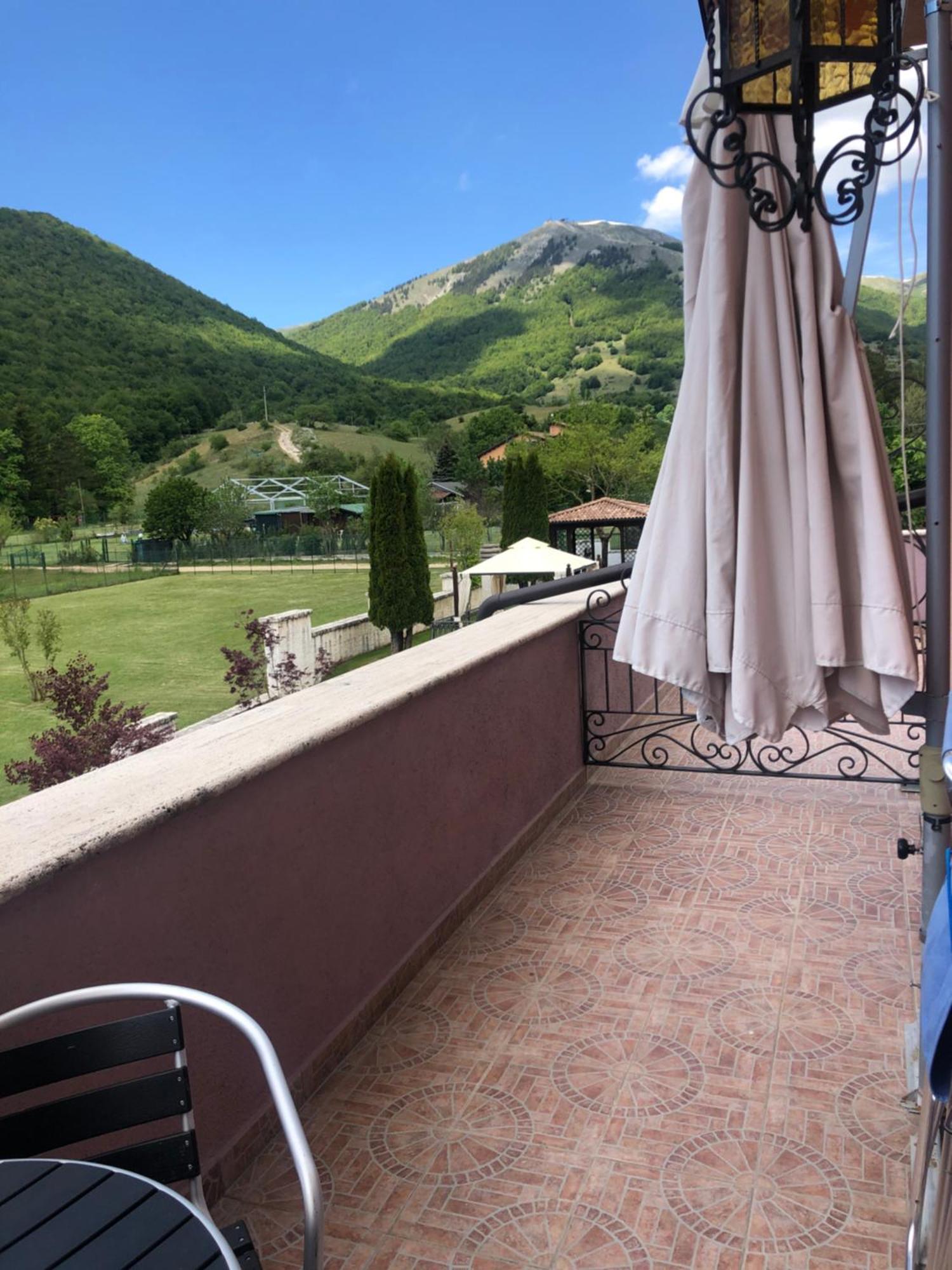Hotel Bucaneve Pescasseroli Extérieur photo